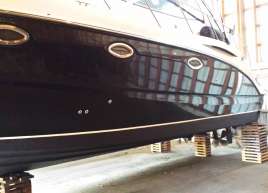 Gloss black boat wrap
