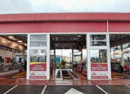 New Storefront window graphics for Great Canadian Oil Change